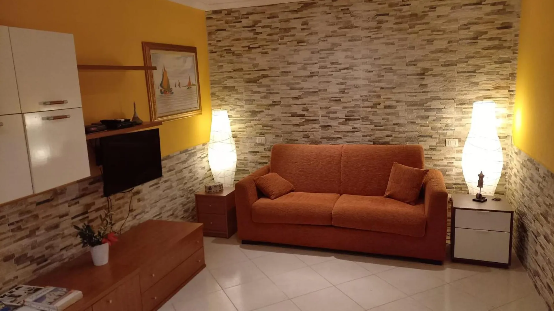 De Nittis Cozy House - 8 Min From Central Station Bari Apartment